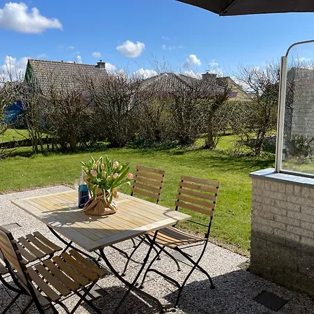 Holiday home Albatros 51